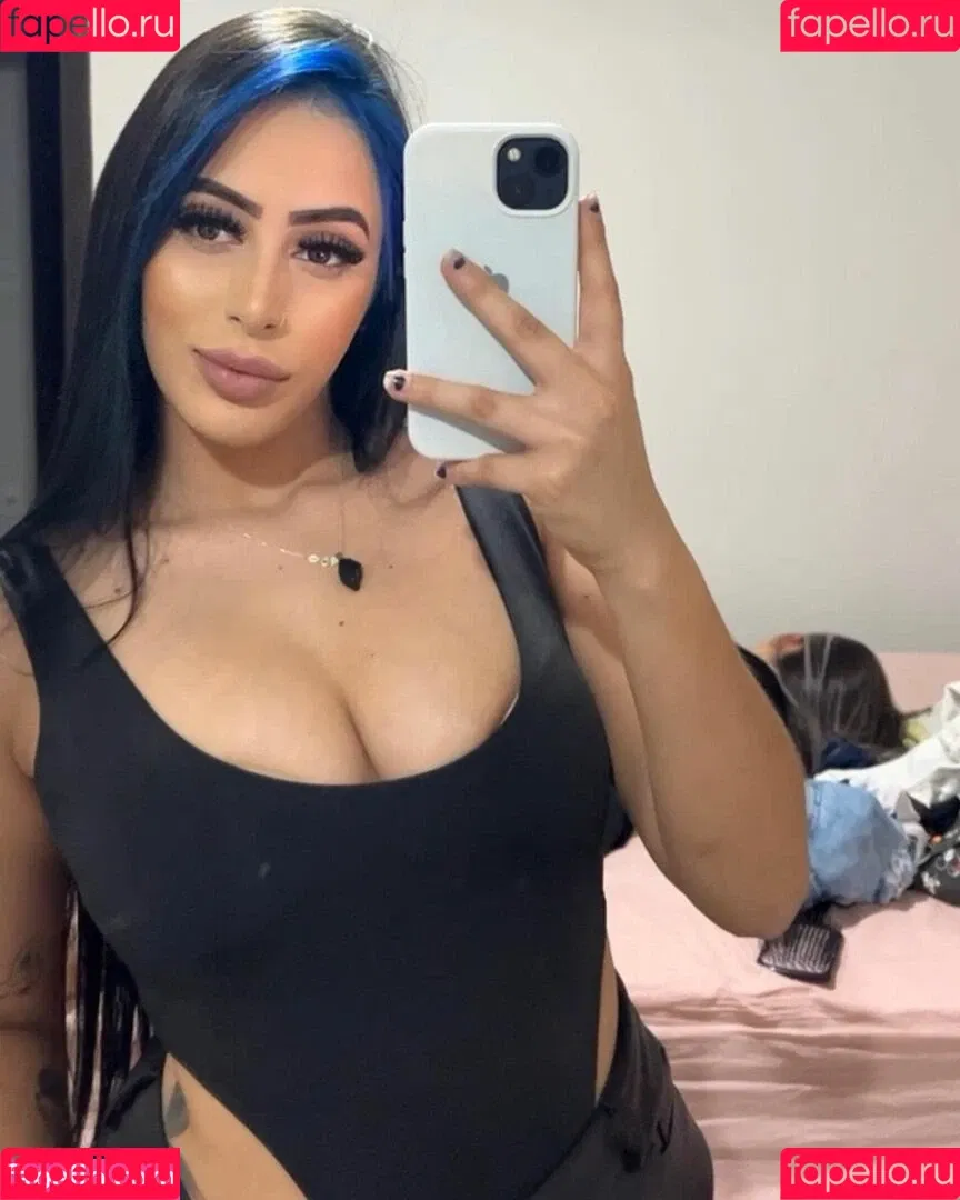 Ana Laura Onlyfans Photo Gallery 