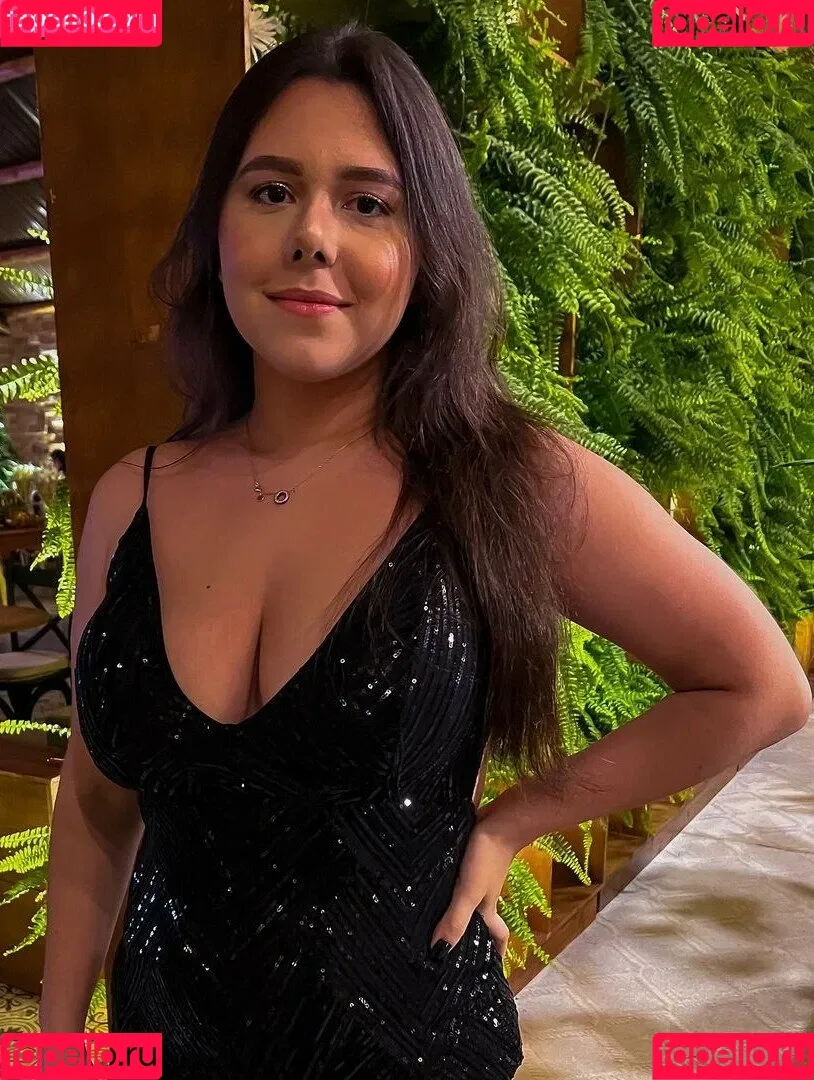Ana Laura Onlyfans Photo Gallery 