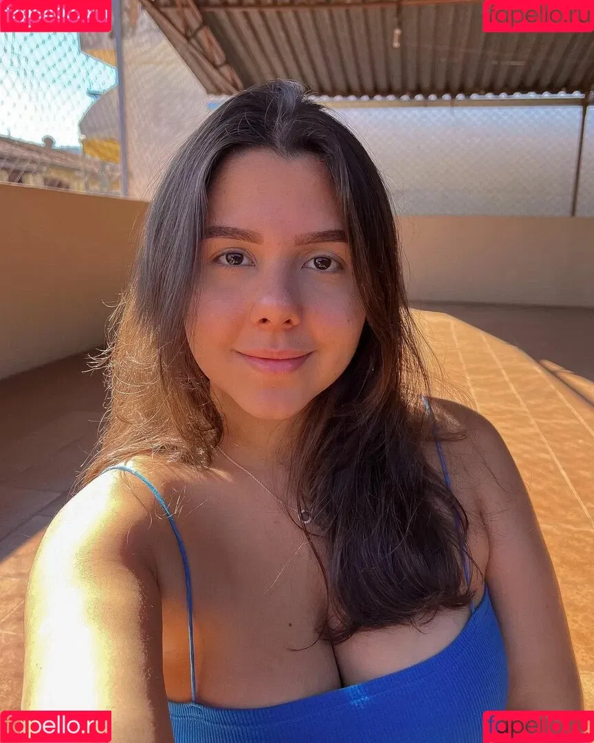 Ana Laura Onlyfans Photo Gallery 