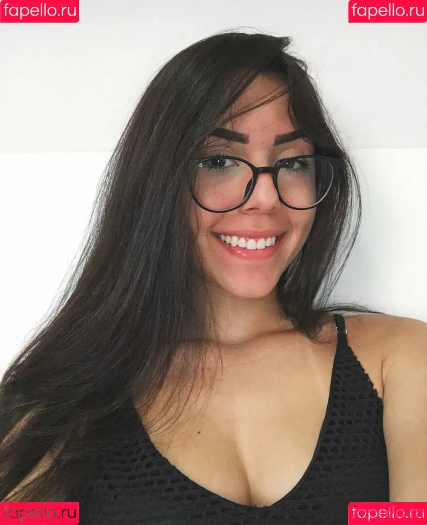Ana Laura Onlyfans Photo Gallery 