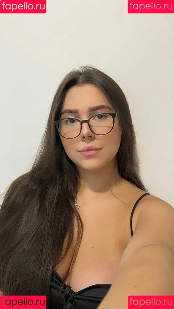 Ana Laura Onlyfans Photo Gallery 