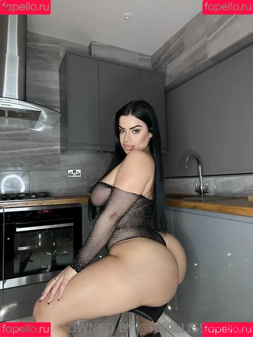 Lissa Aires Onlyfans Photo Gallery 