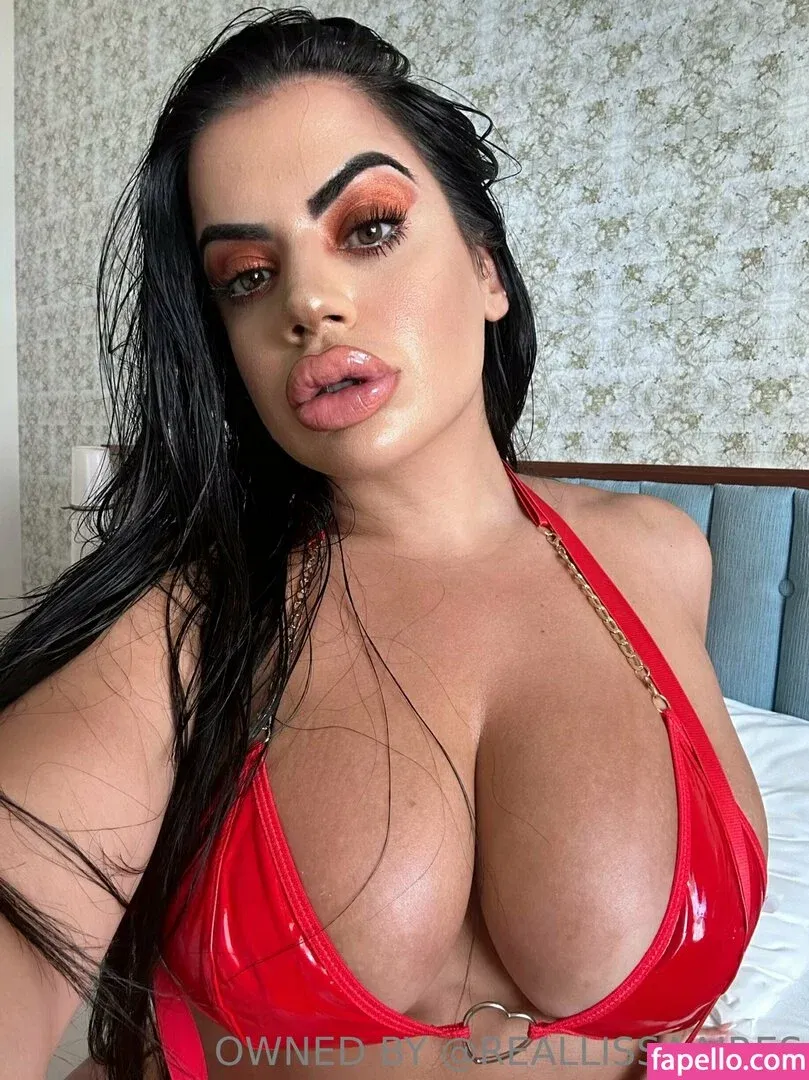 Lissa Aires Onlyfans Photo Gallery 