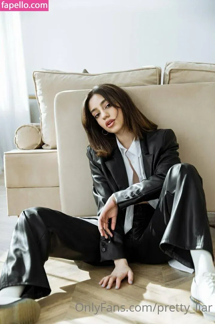pretty_liar Onlyfans Photo Gallery 