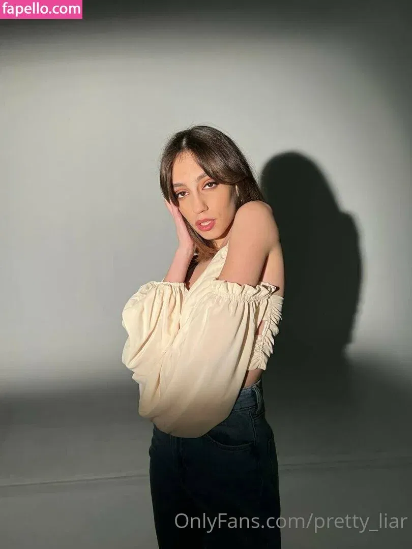 pretty_liar Onlyfans Photo Gallery 