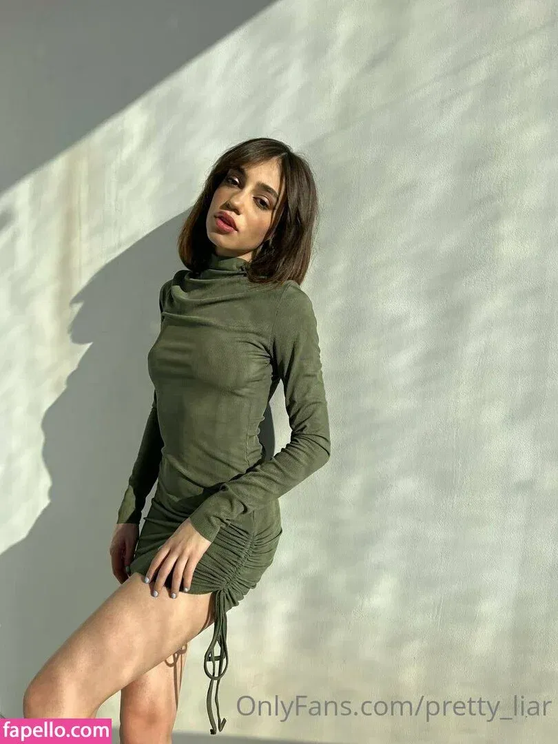 pretty_liar Onlyfans Photo Gallery 