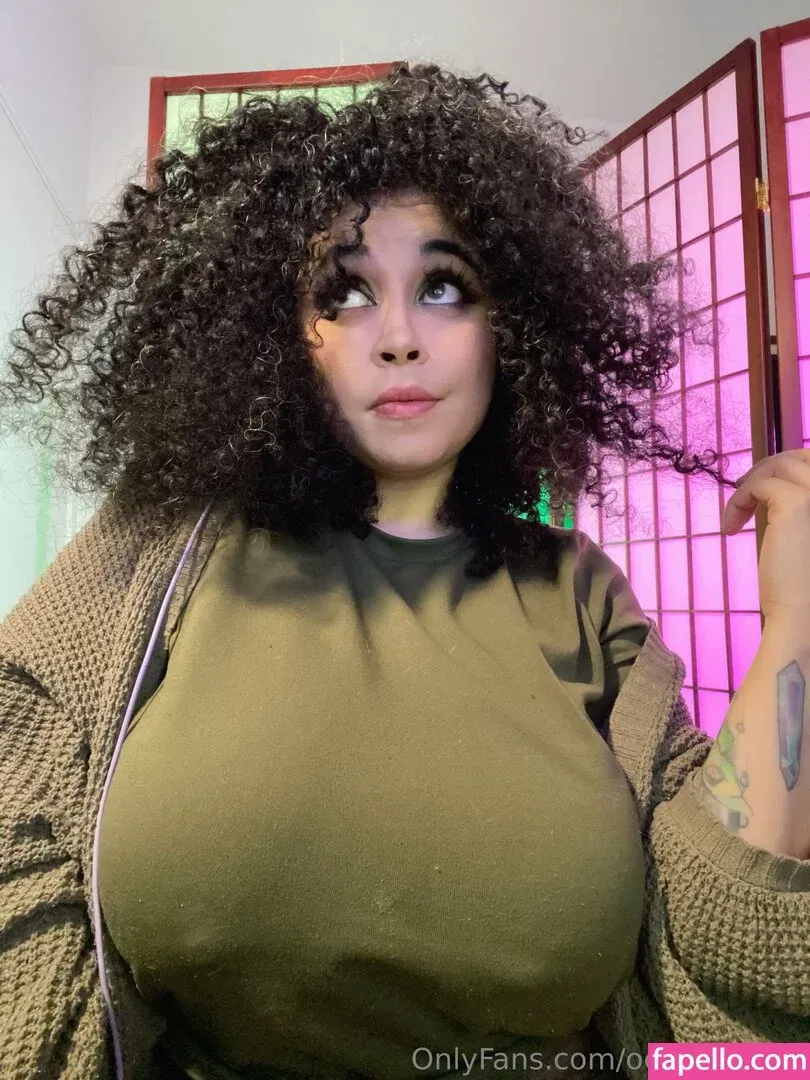 oenvyusfree Onlyfans Photo Gallery 