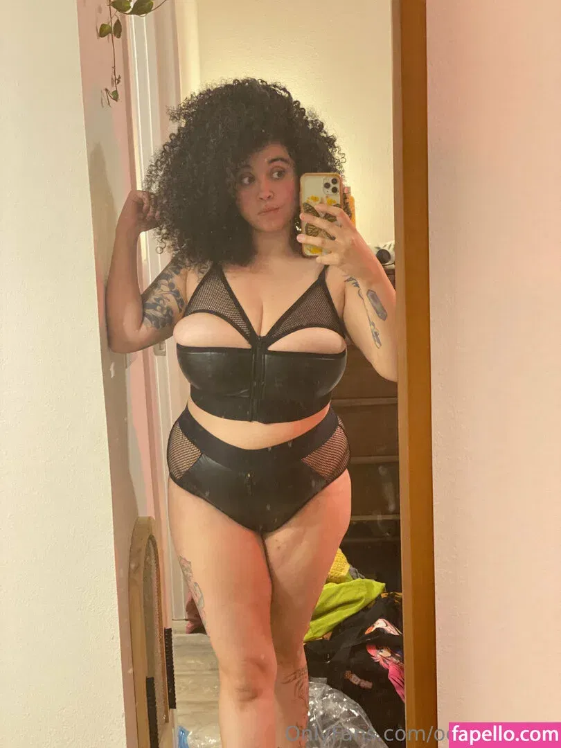 oenvyusfree Onlyfans Photo Gallery 