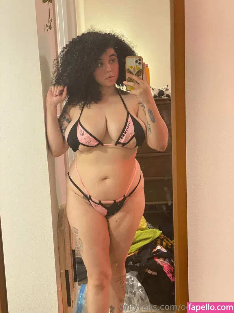 oenvyusfree Onlyfans Photo Gallery 