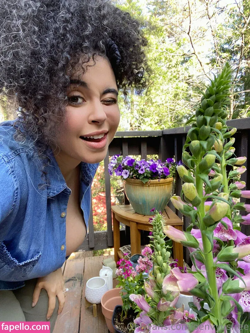 oenvyusfree Onlyfans Photo Gallery 