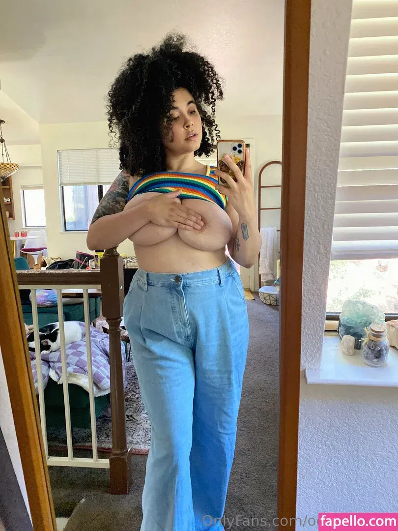 oenvyusfree Onlyfans Photo Gallery 