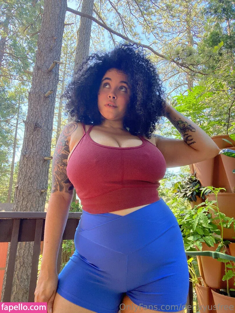 oenvyusfree Onlyfans Photo Gallery 