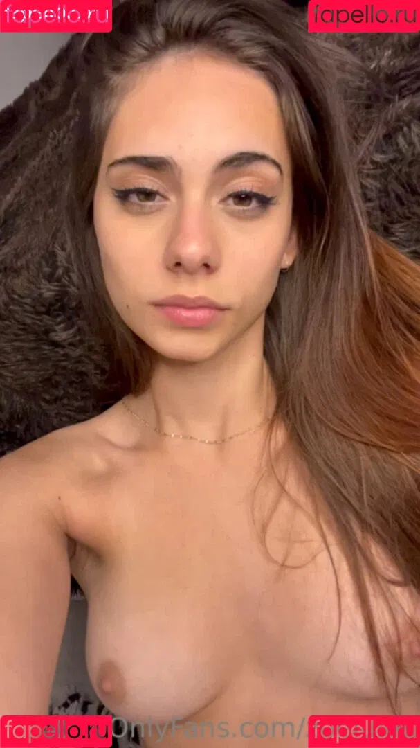 Zoe_cute Onlyfans Photo Gallery 