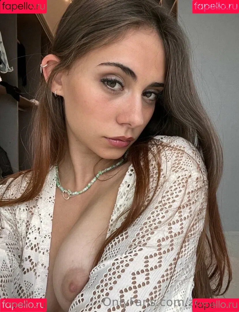 Zoe_cute Onlyfans Photo Gallery 