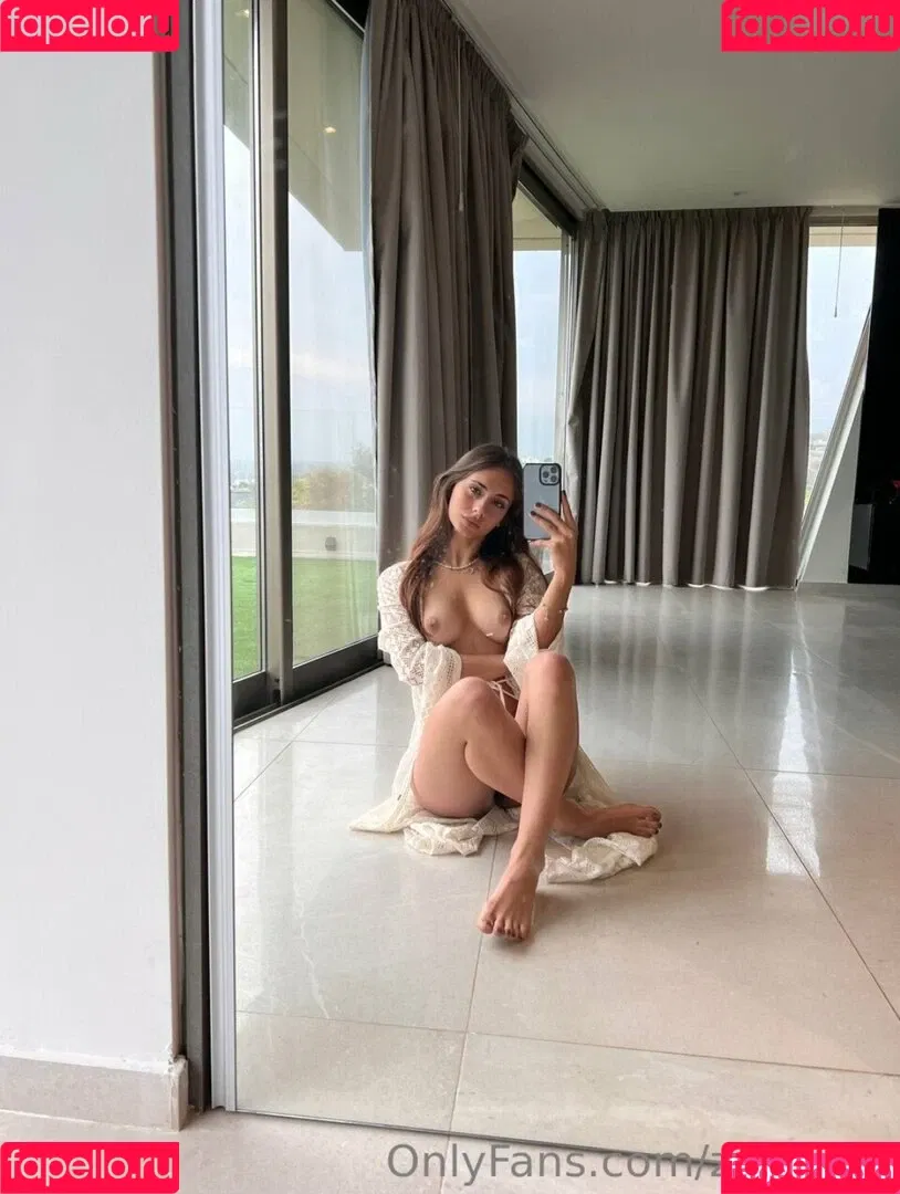 Zoe_cute Onlyfans Photo Gallery 