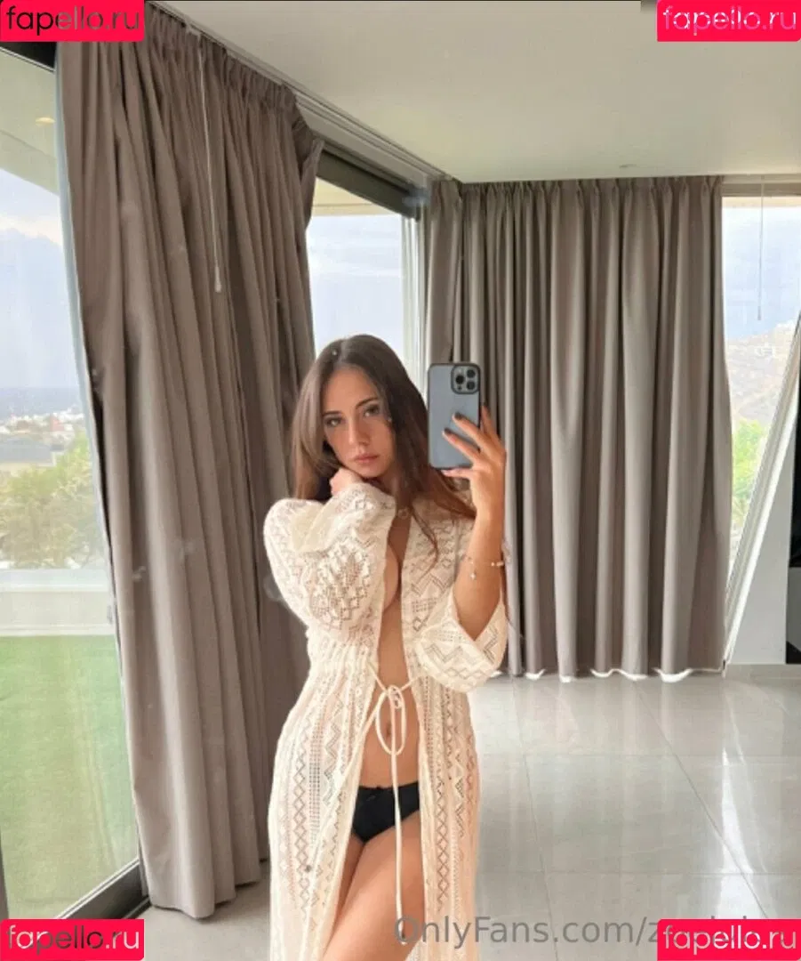 Zoe_cute Onlyfans Photo Gallery 