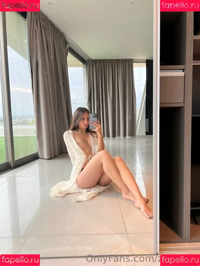 Zoe_cute Onlyfans Photo Gallery 