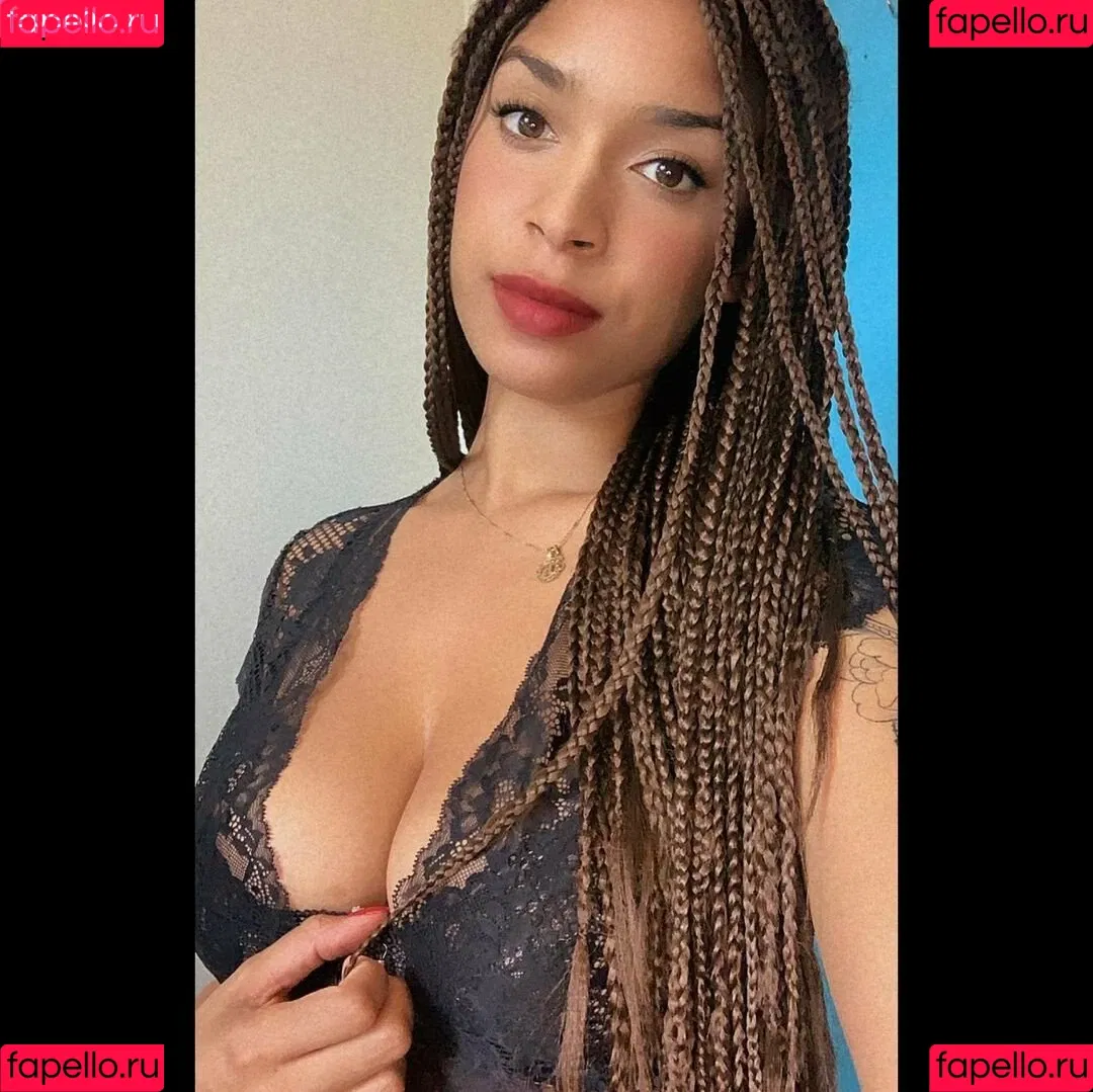 Kimberly Solomon Onlyfans Photo Gallery 