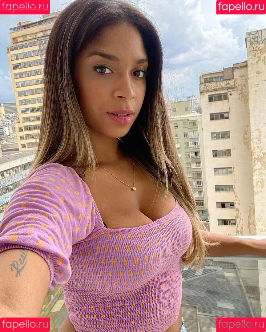Kimberly Solomon Onlyfans Photo Gallery 