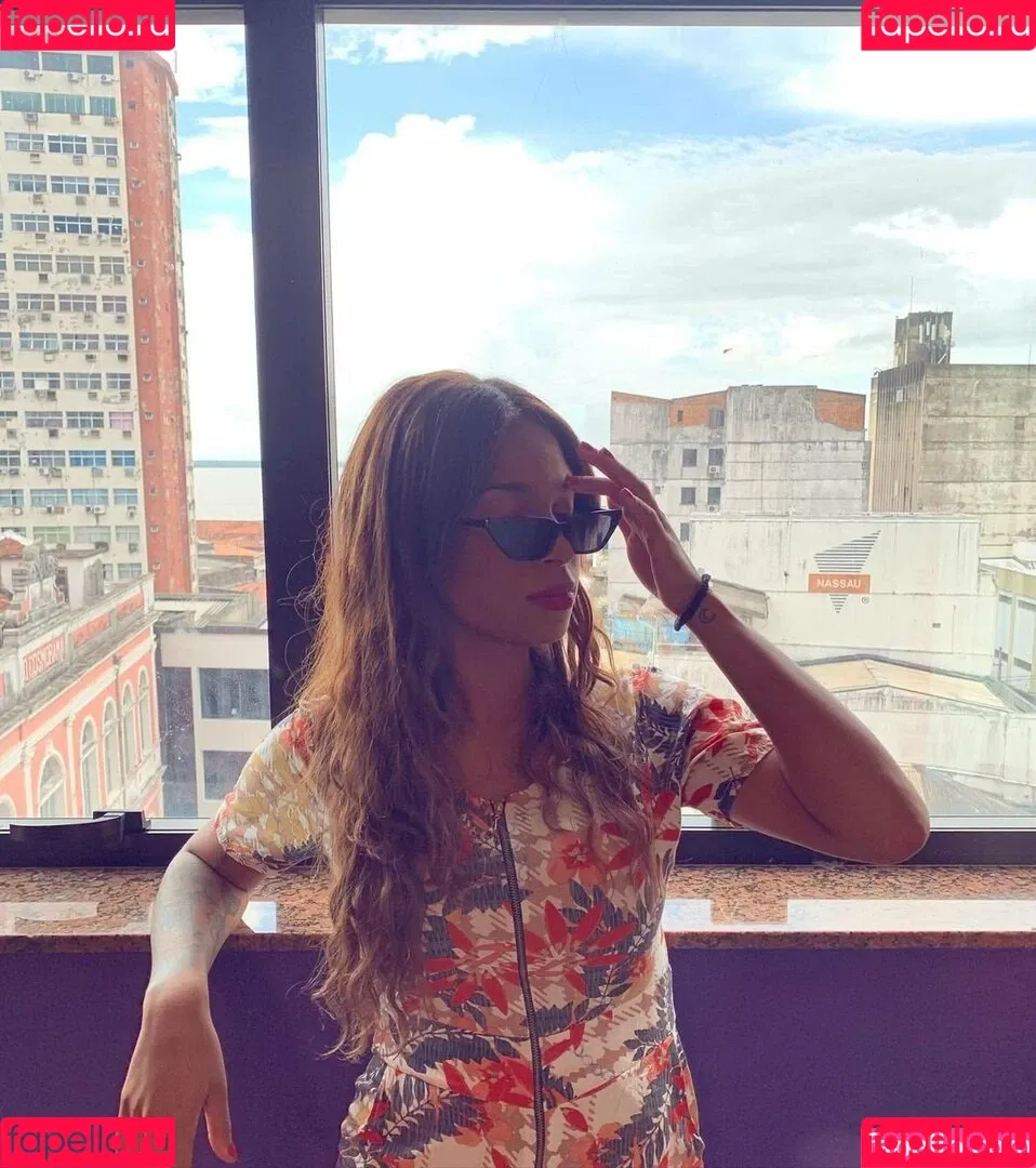 Kimberly Solomon Onlyfans Photo Gallery 