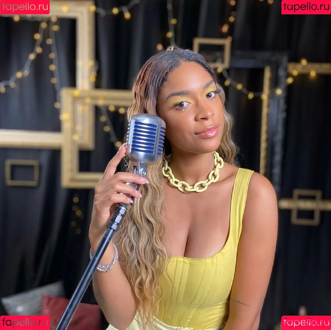 Kimberly Solomon Onlyfans Photo Gallery 