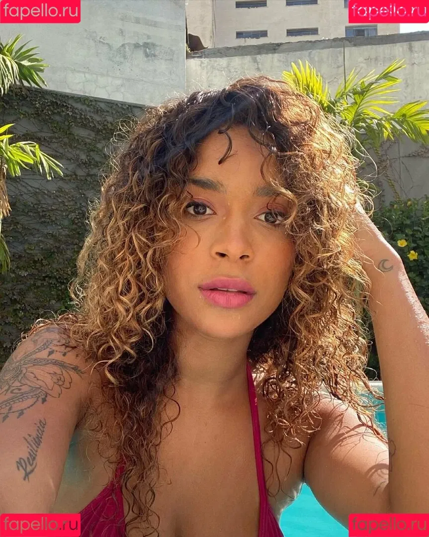 Kimberly Solomon Onlyfans Photo Gallery 