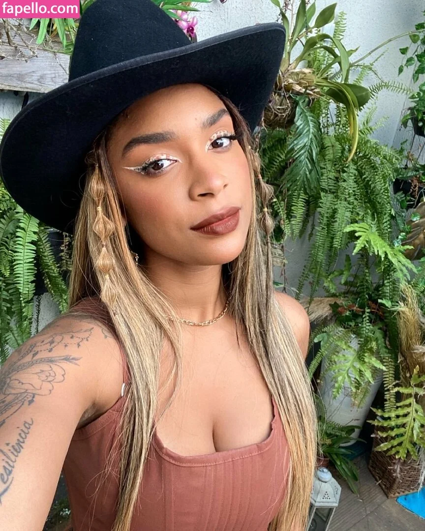 Kimberly Solomon Onlyfans Photo Gallery 