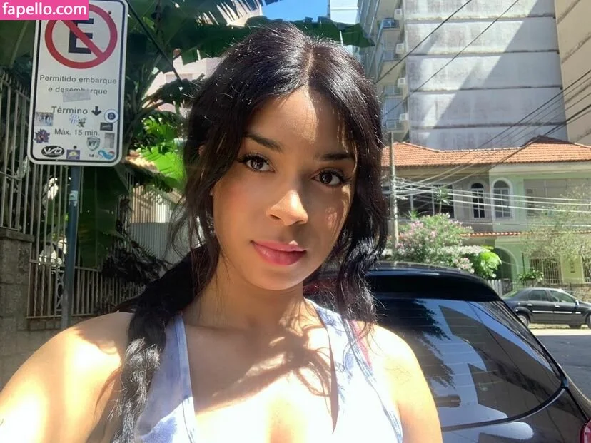 Kimberly Solomon Onlyfans Photo Gallery 