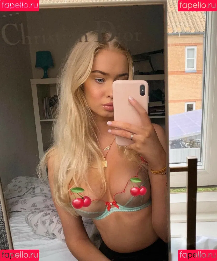 Nikoline Vibe Onlyfans Photo Gallery 
