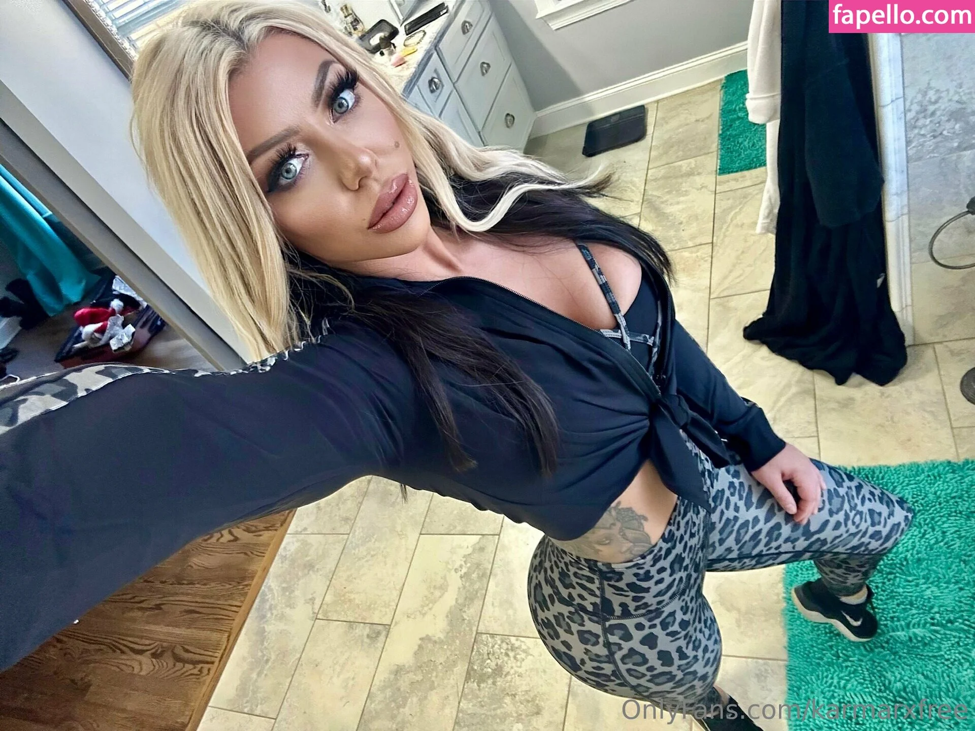 karmarxfree Onlyfans Photo Gallery 