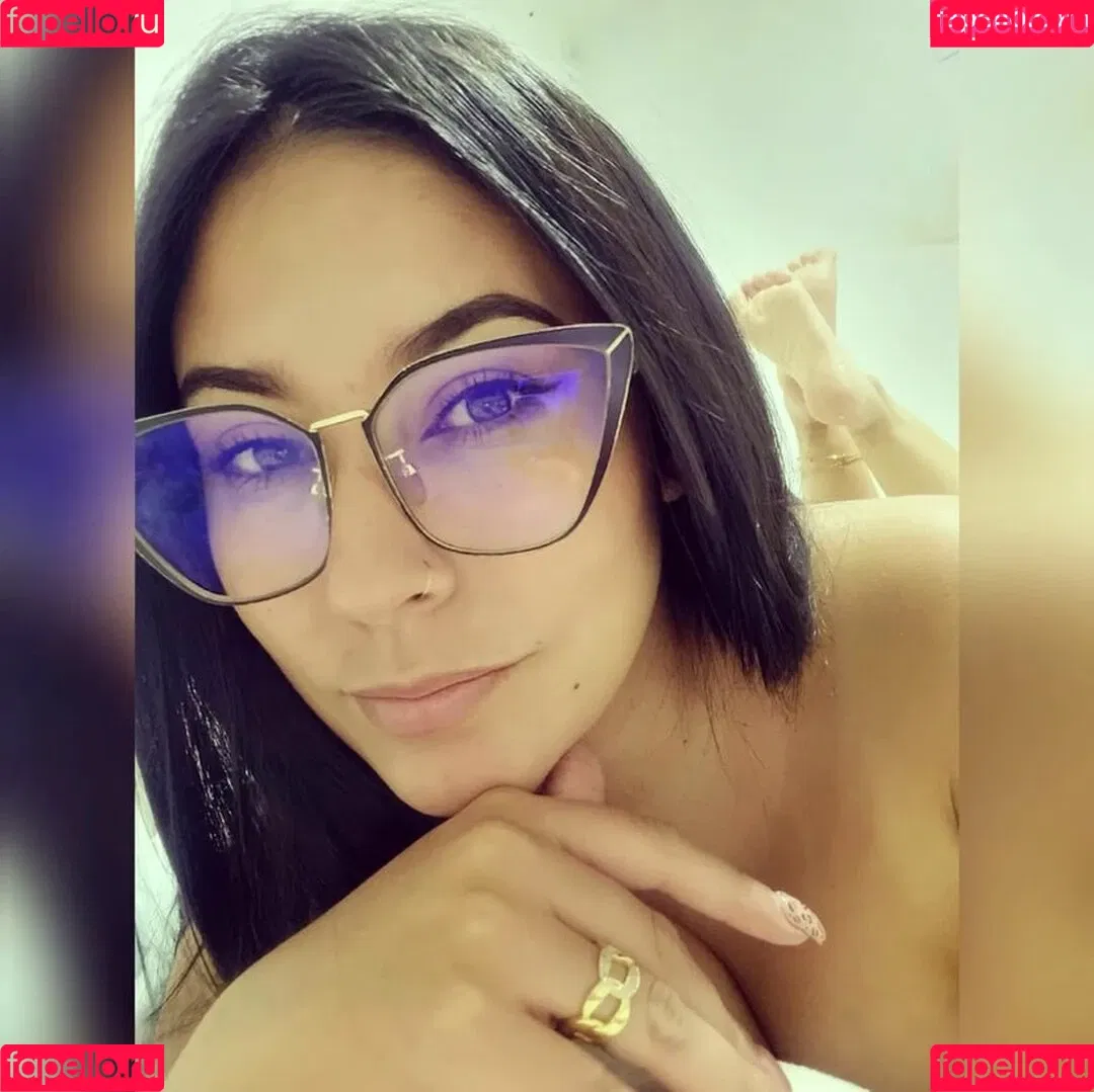 Katha Londoño Onlyfans Photo Gallery 