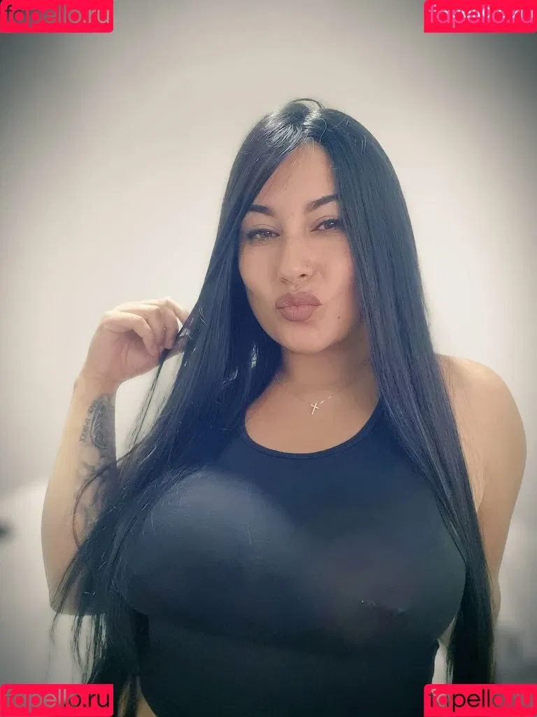 Katha Londoño Onlyfans Photo Gallery 