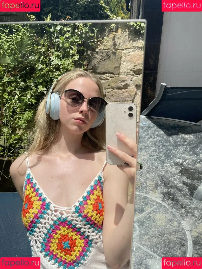 Crochet Tops Onlyfans Photo Gallery 