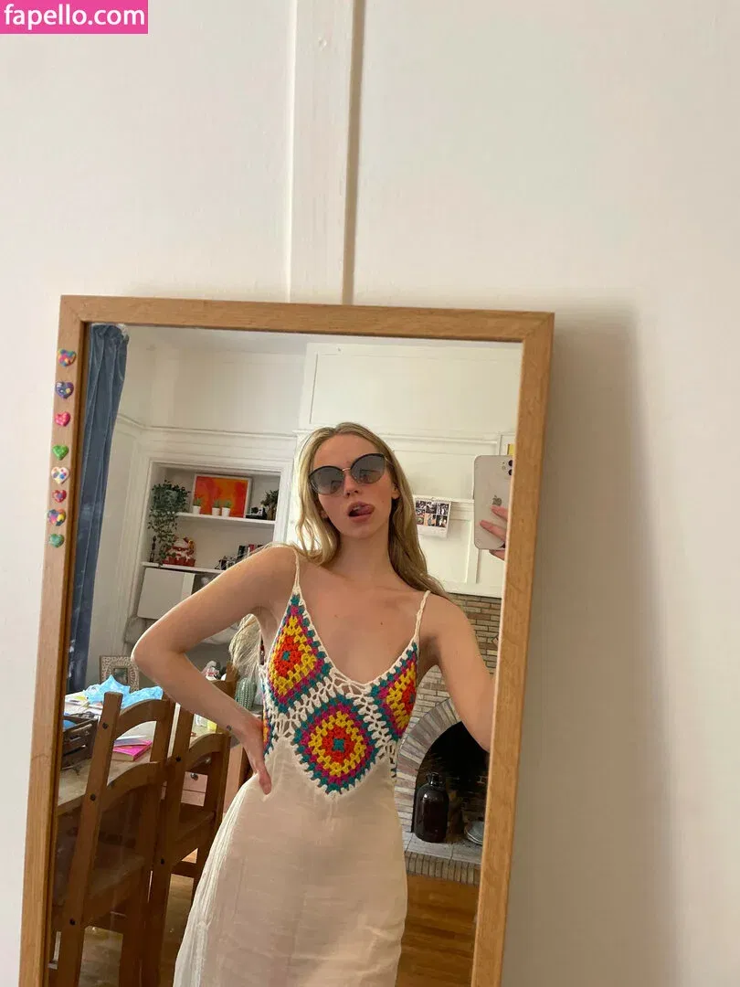 Crochet Tops Onlyfans Photo Gallery 