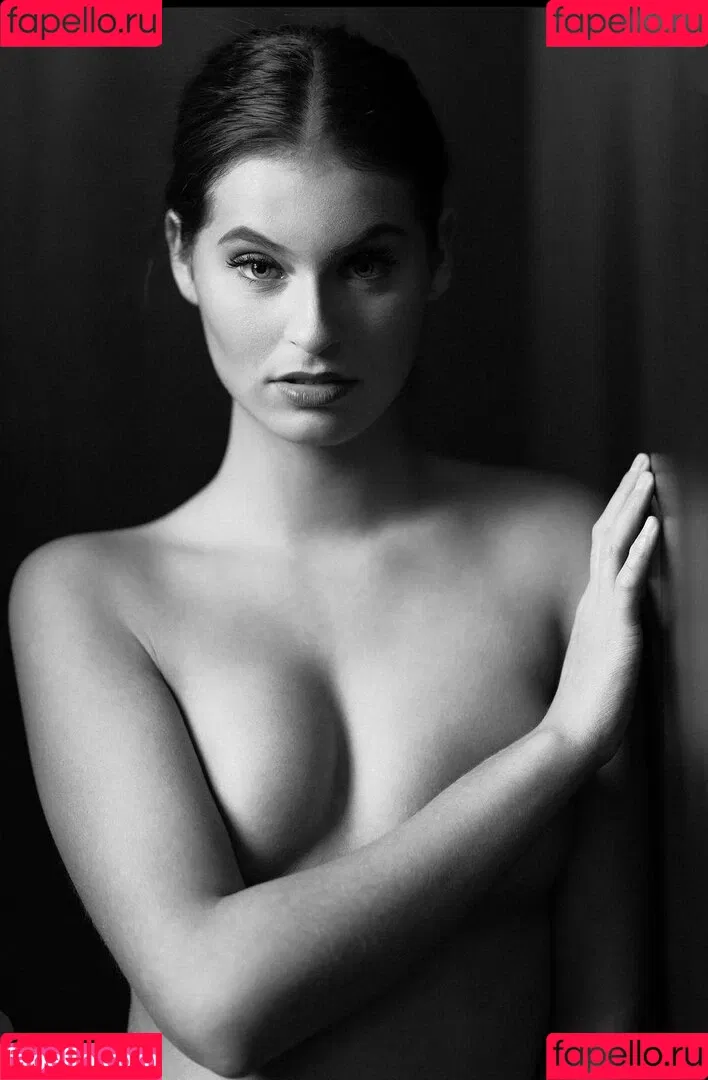 Lena Lischewski Onlyfans Photo Gallery 