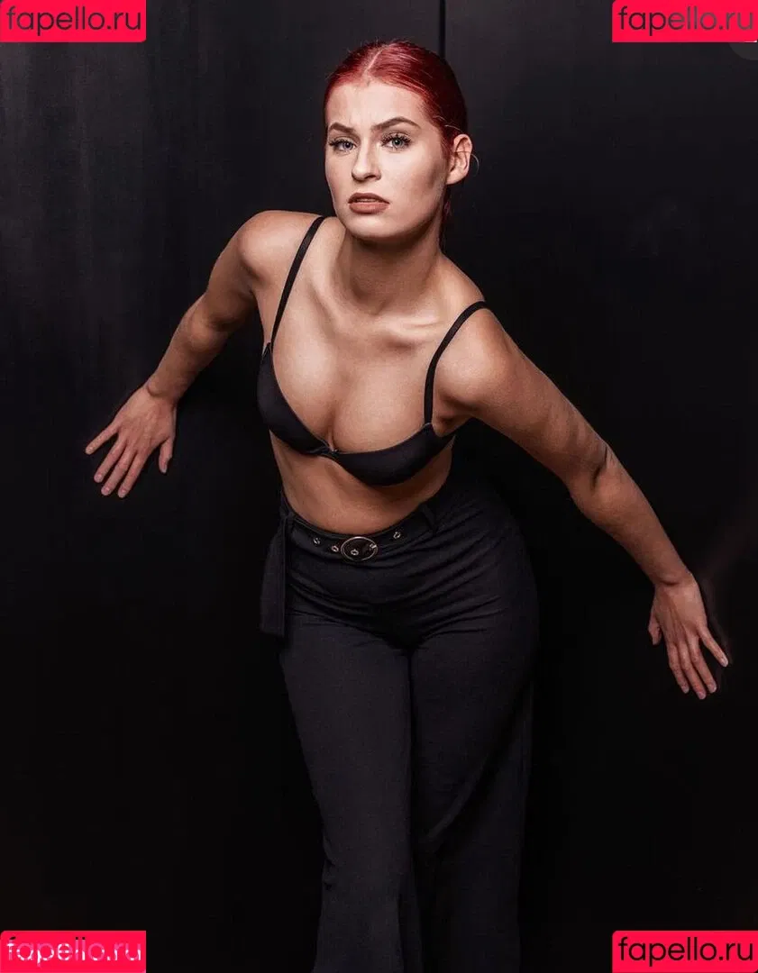 Lena Lischewski Onlyfans Photo Gallery 