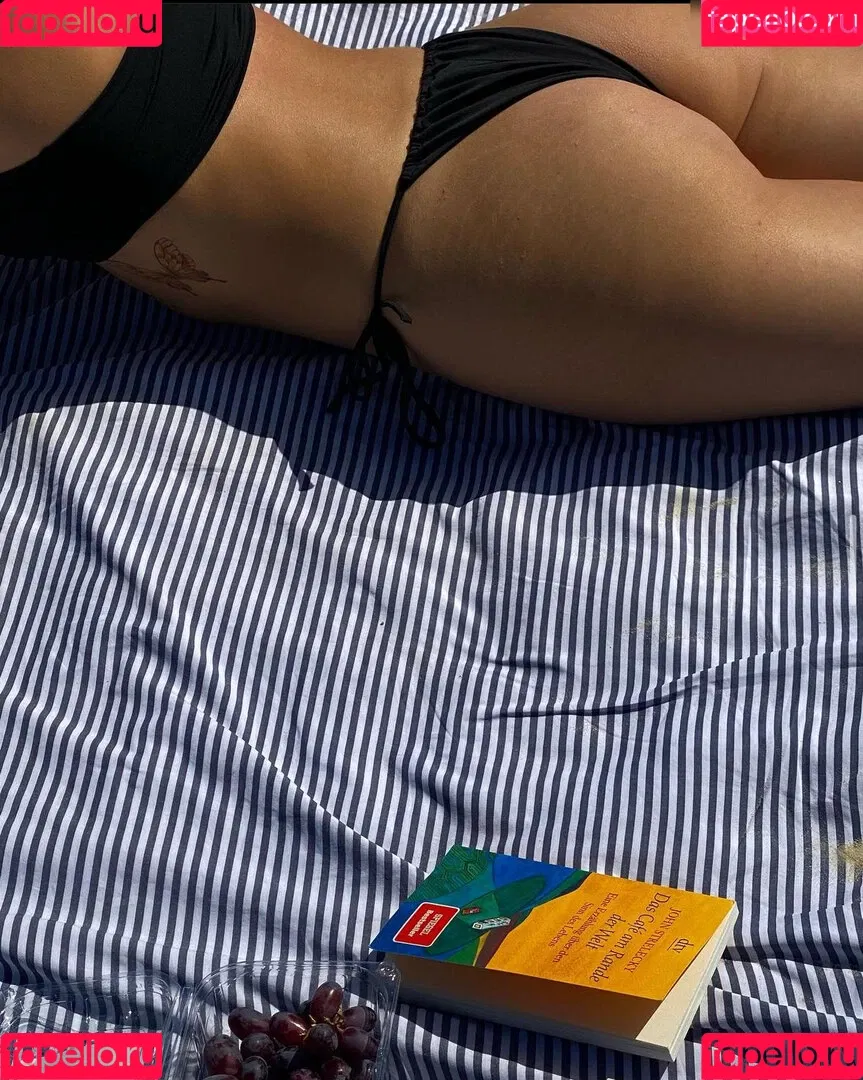 Lena Lischewski Onlyfans Photo Gallery 