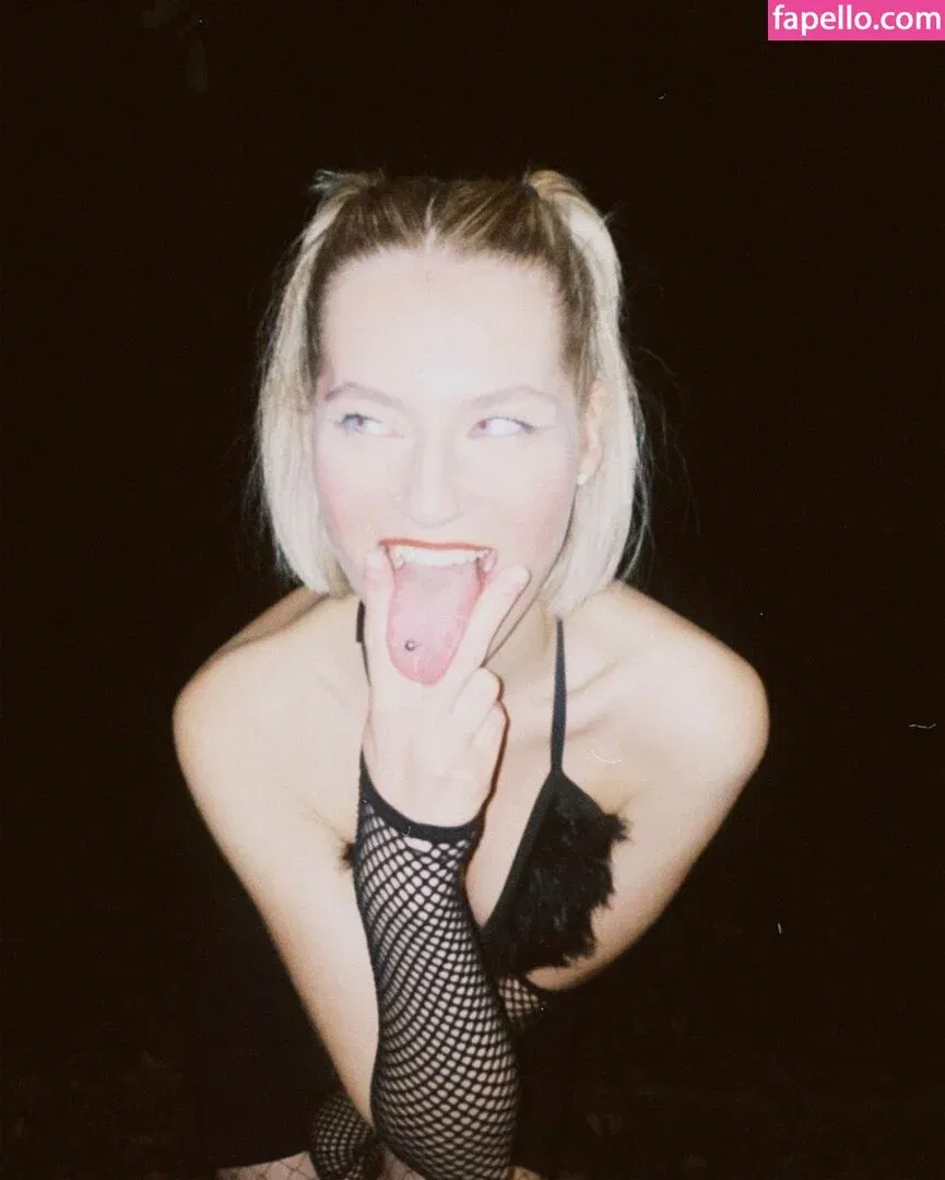 Lena Lischewski Onlyfans Photo Gallery 