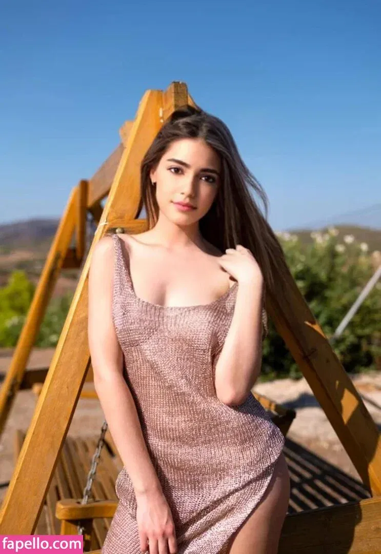 laraahf7 Onlyfans Photo Gallery 