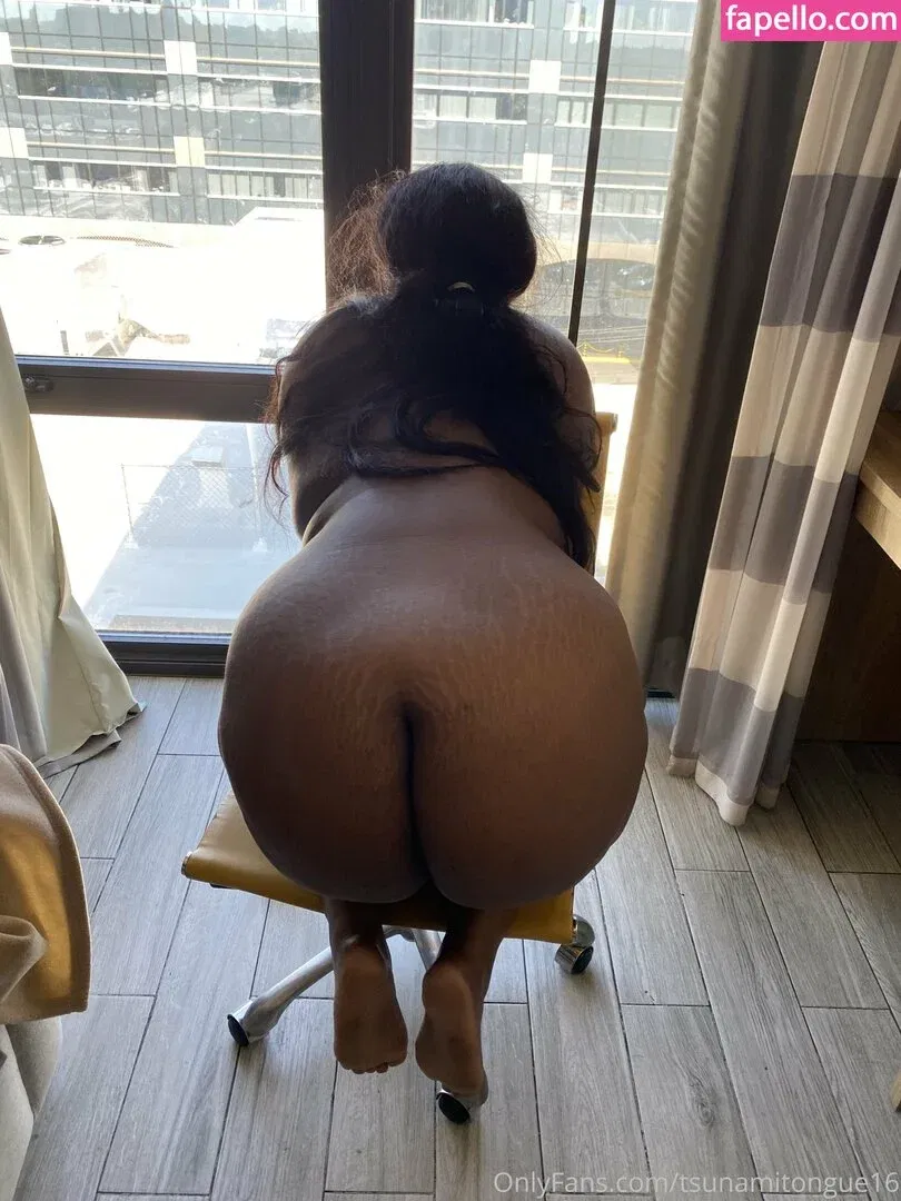 tsunamitongue16 Onlyfans Photo Gallery 