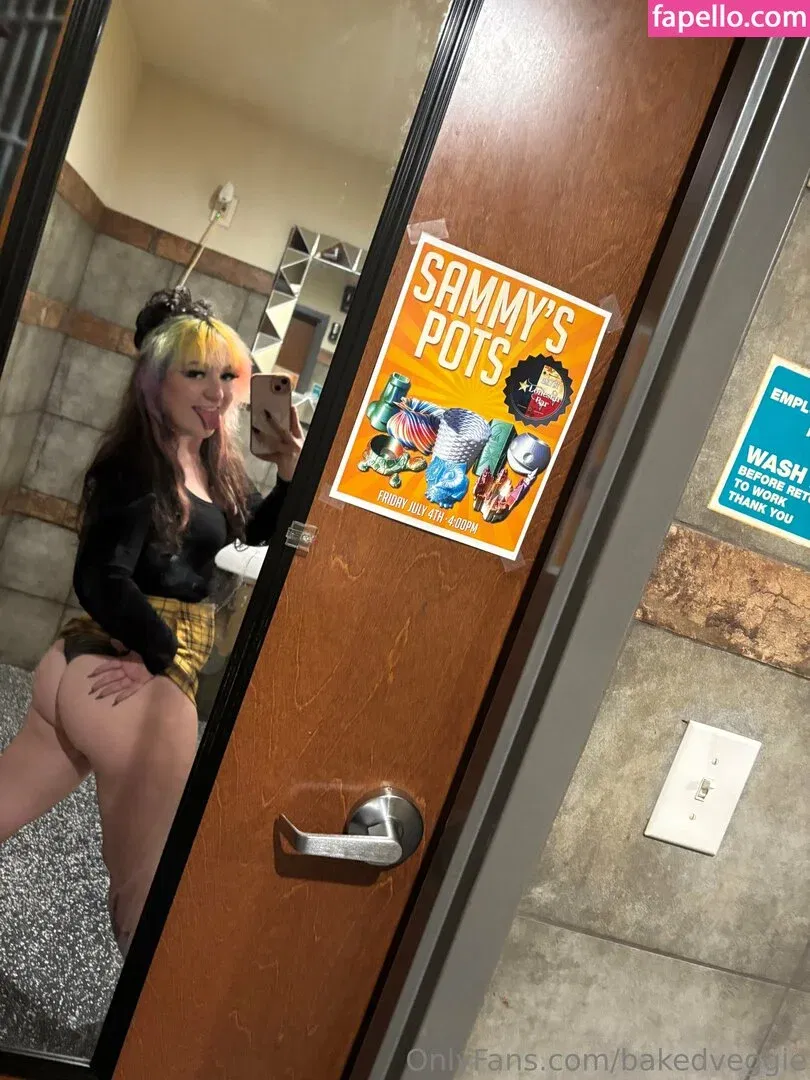 bakedveggie Onlyfans Photo Gallery 