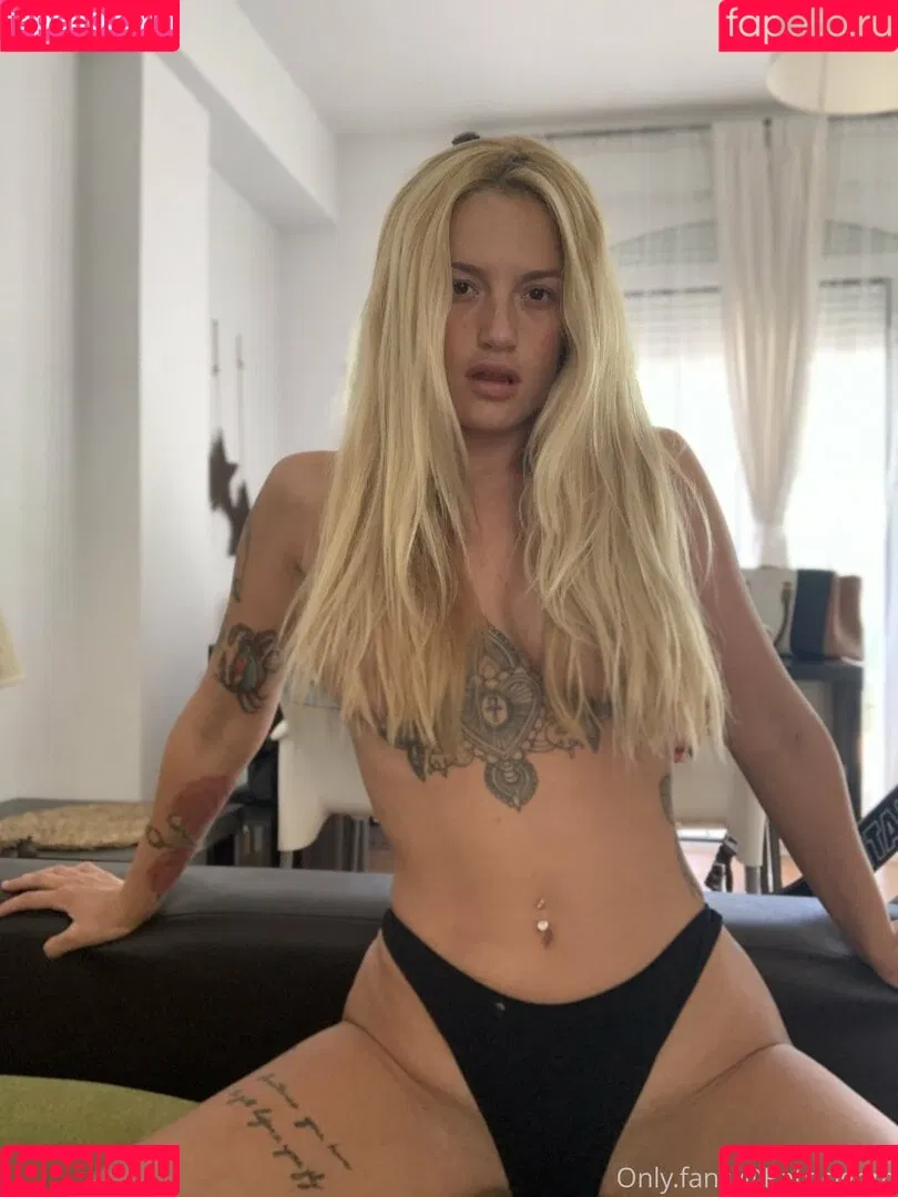 bebitagold Onlyfans Photo Gallery 
