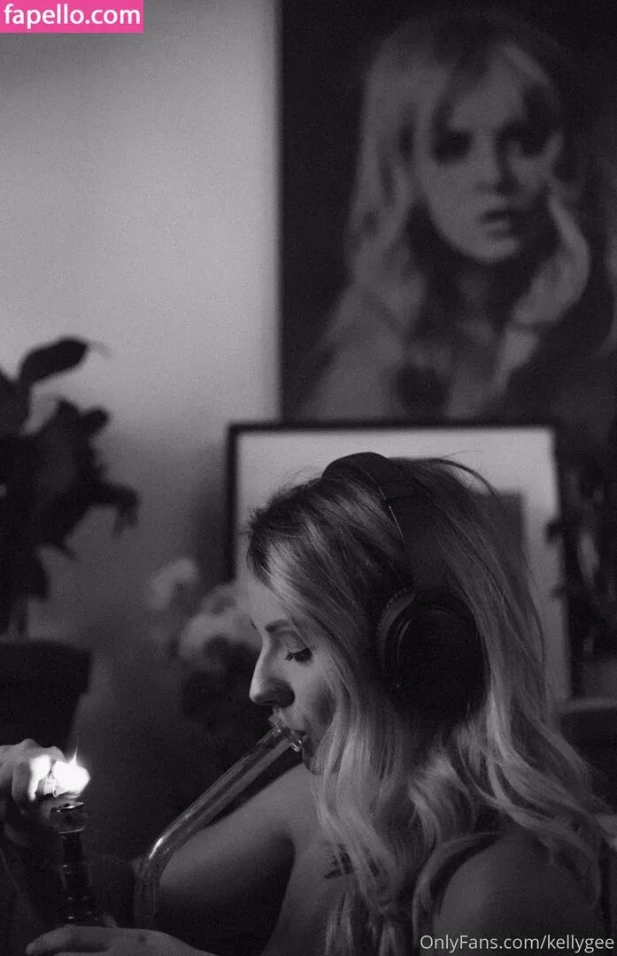 kellygee Onlyfans Photo Gallery 