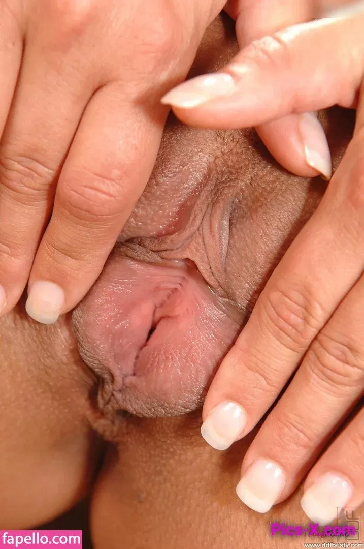 Veronica Vanoza Bittnerova Onlyfans Photo Gallery 