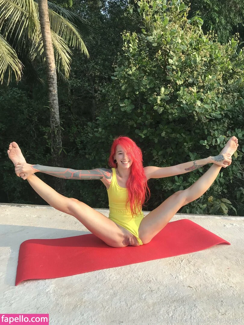 noraredmain Onlyfans Photo Gallery 