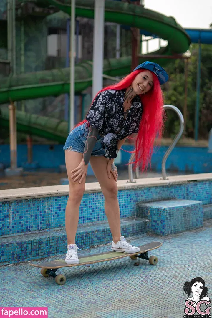 noraredmain Onlyfans Photo Gallery 