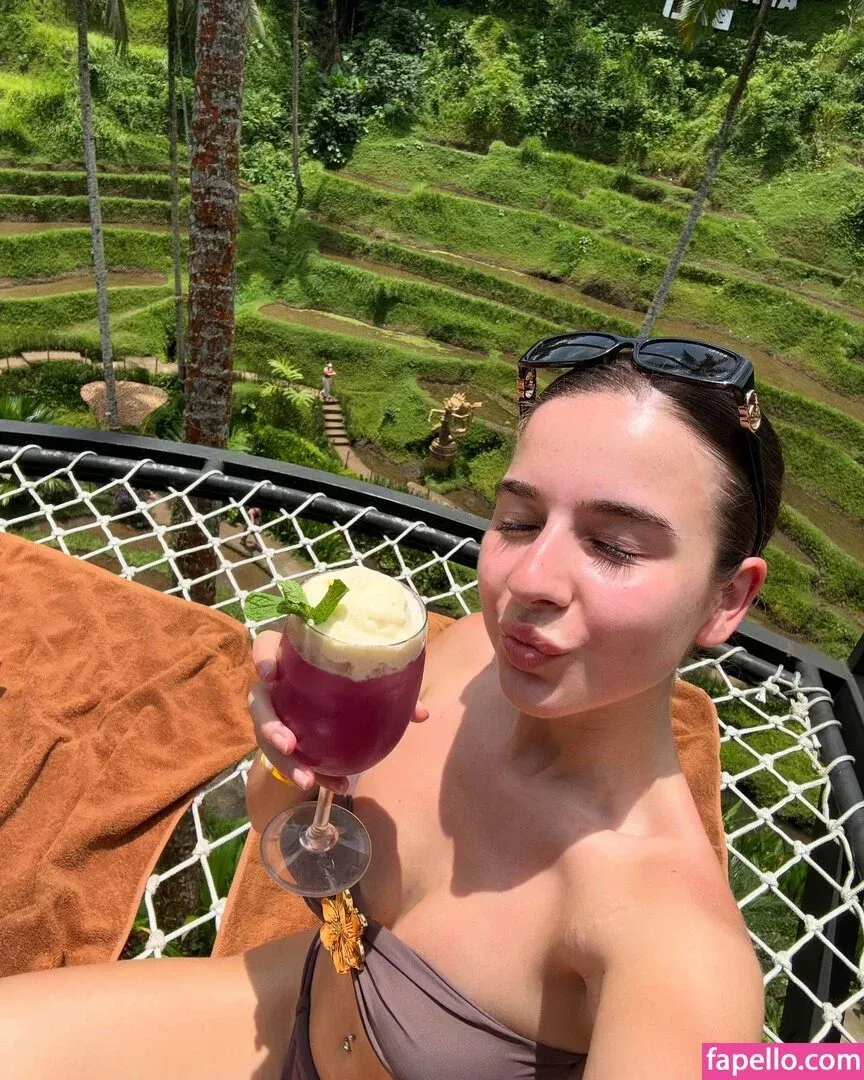 Lucia Correa Onlyfans Photo Gallery 