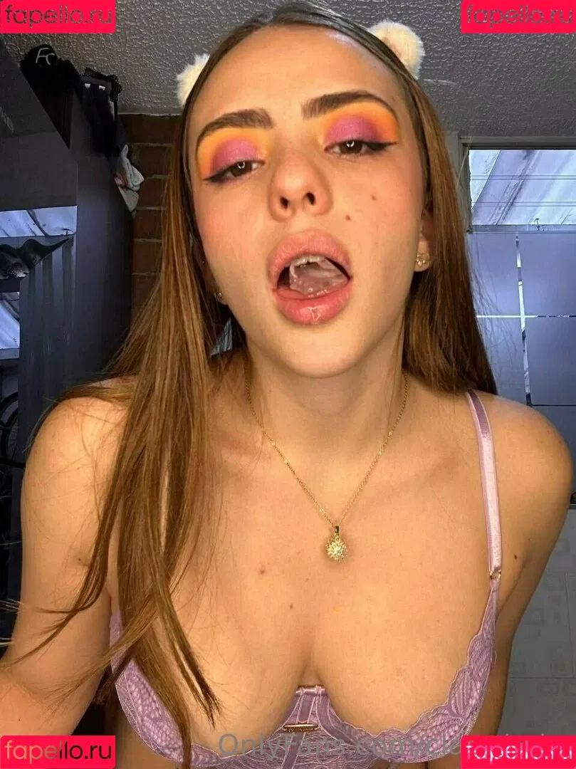 clara.bohr Onlyfans Photo Gallery 