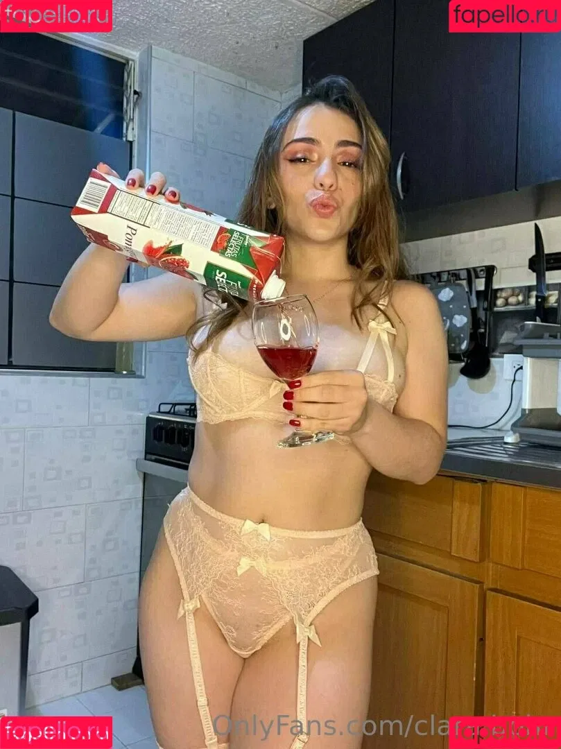 clara.bohr Onlyfans Photo Gallery 