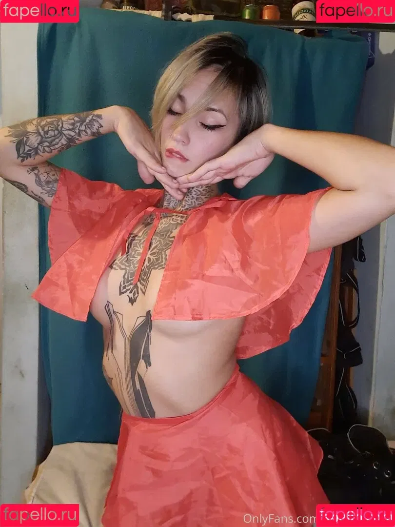 luzzchan Onlyfans Photo Gallery 